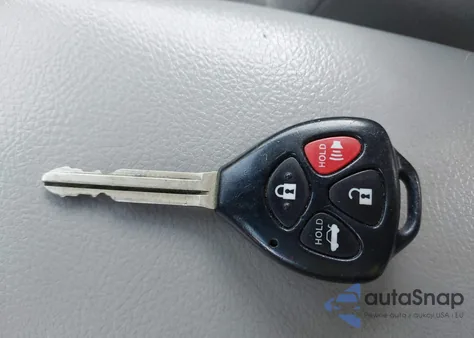 2010 Toyota Corolla Le z USA, uszkodzony, nr VIN 2T1BU4EE4AC402166